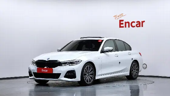 2021 BMW 3-Series 320i M Sport