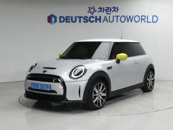 2022 Mini Cooper SE Classic