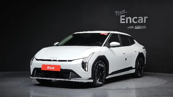 2025 Kia EV4 Standard 2WD