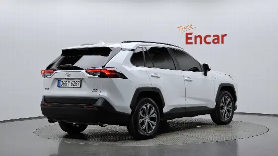 2025 Toyota RAV4 2.5 2WD Hybrid XLE