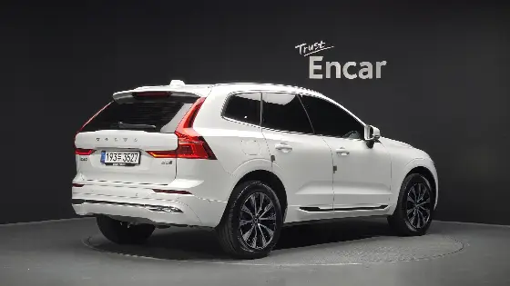 2024 Volvo XC60 B5 Ultimate Bright