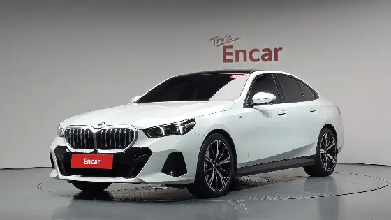 2024 BMW 5-Series 530i xDrive M Sport