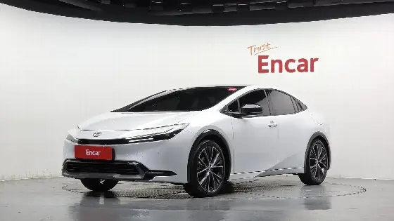 2026 Toyota Prius 2.0 XLE