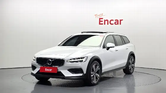 2019 Volvo V60 T5 Pro AWD