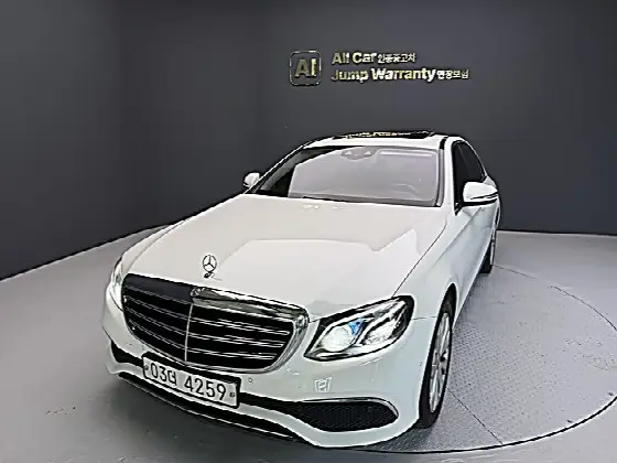 2018 Mercedes-Benz E-Class E220d 4MATIC Exclusive