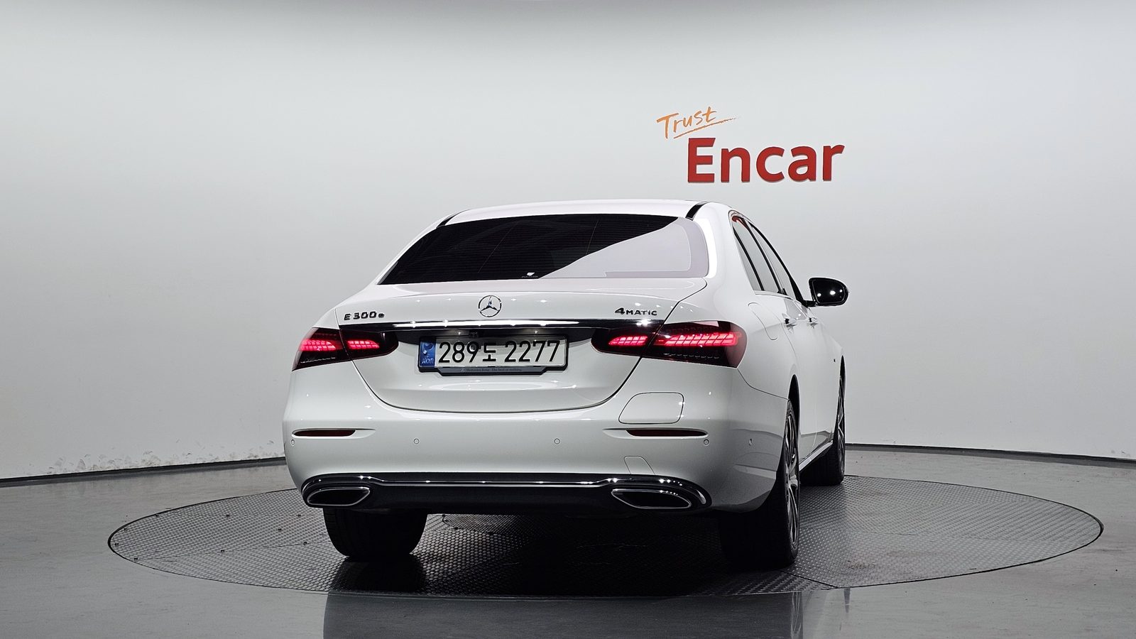 2021 Mercedes-Benz E-Class