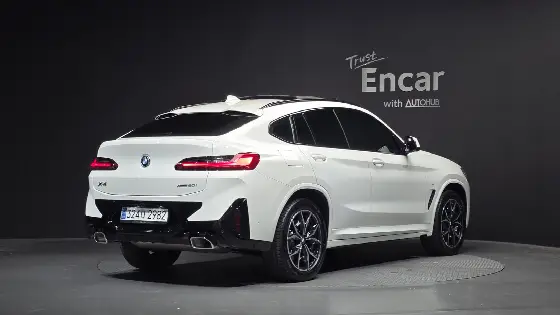 2024 BMW X4 xDrive20i M Sport