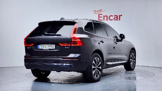 2024 Volvo XC60 B5 Ultimate Bright