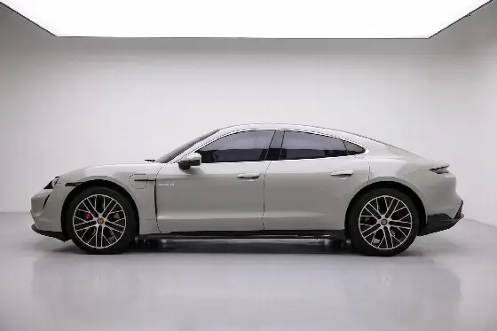 2021 Porsche Taycan 4S