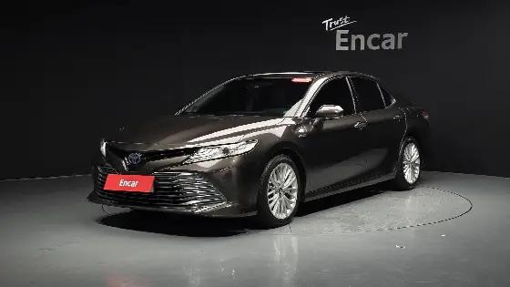 2018 Toyota Camry 2.5 XLE Hybrid