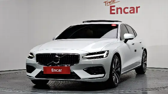 2023 Volvo S60 B5 Ultimate Bright