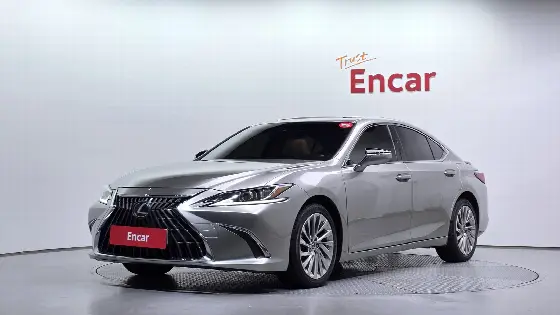 2022 Lexus ES Luxury Plus