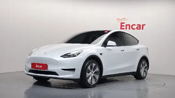 2023 Tesla Model Y RWD