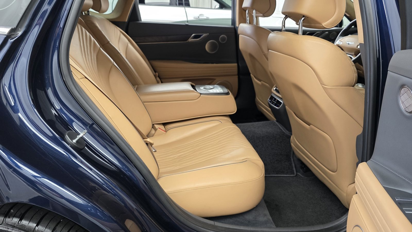 2020 Genesis G80