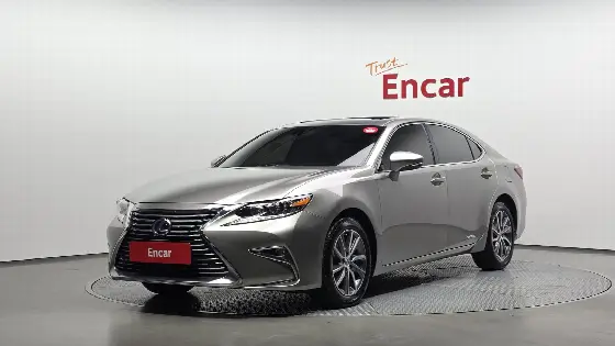 2017 Lexus ES Supreme