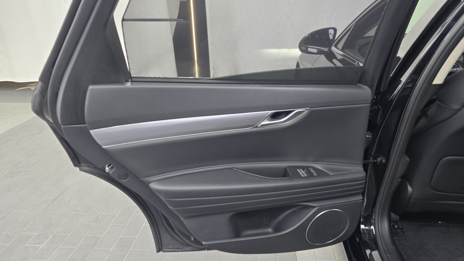 2022 Genesis G80